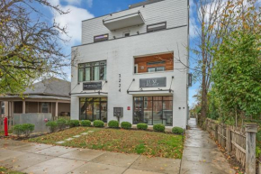 Oasis on 2nd #202